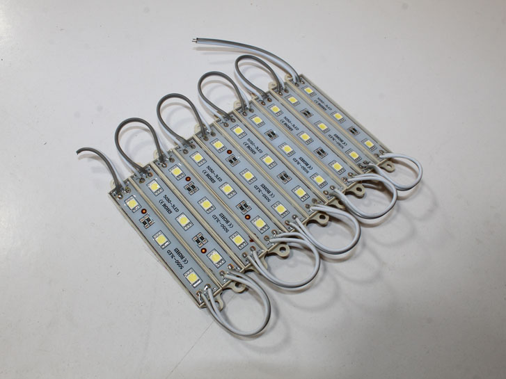Диодные модули 12V 3 SMD 5050 (75mm*12mm)  WHITE