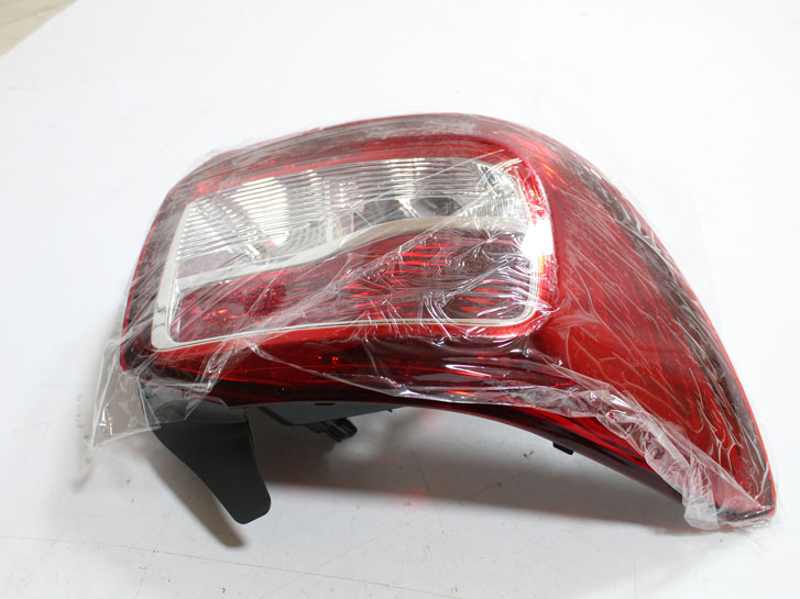 Фонарь задний левый Renault Logan 13 265556233R