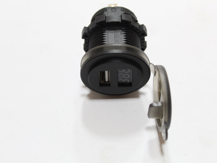 Гнездо прикуривателя 12/24v USB  - 2,1А + вольтметр врезное с крышкой c подсветкой цвет зеленый