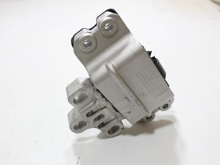 Подушка КПП VW Golf V-VI/Caddy III 1.9*2.0 TDI 1K0199555AQ SHIKOO
