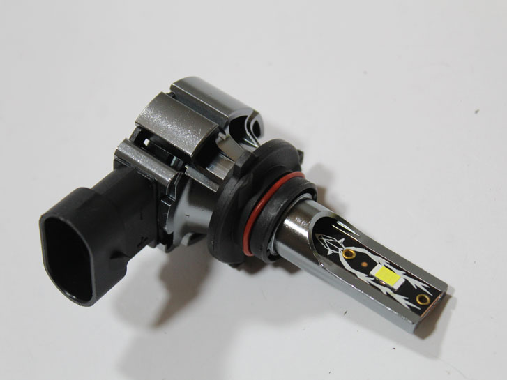 Лампа LED HB3 (9005), диод 3570/ 12V, 30W, 6500K/тип охлаждения-радиатор+вентилятор T5