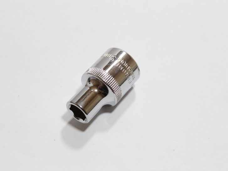 Головка 1/2 6-гран 9 мм Intertool