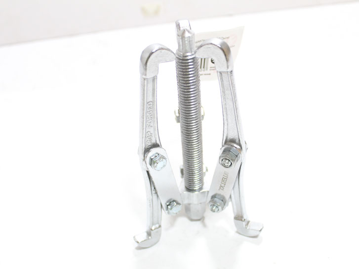 Съемник подшипников 3-лапый 6 (150 мм) Intertool HT-7043