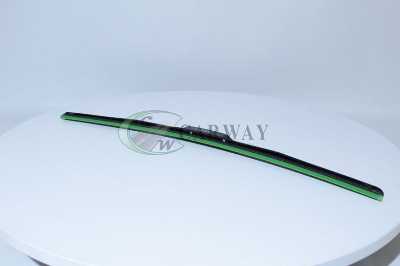 Щетка стеклоочистителя ГИБРИДНАЯ EXTRA LIFE 600 мм CWHW-24 CARWAY