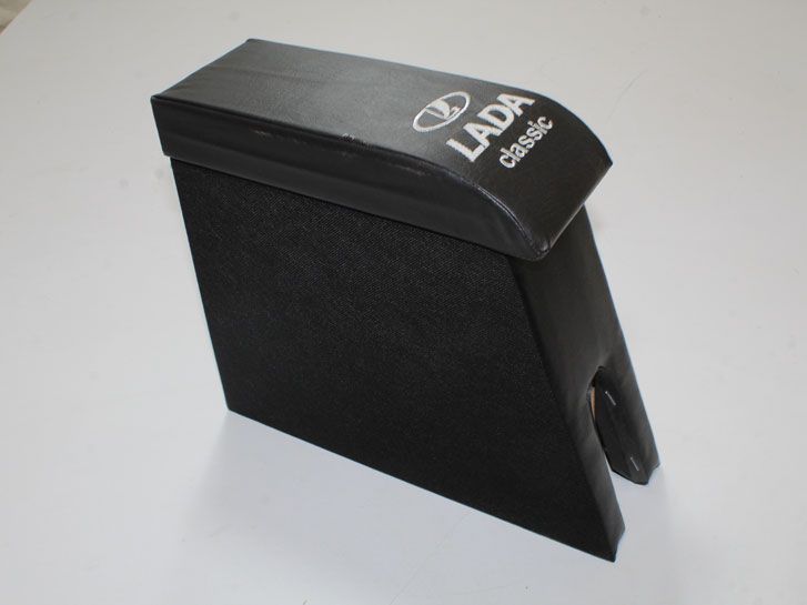Подлокотник ВАЗ 2101, 02, 03, 06 (с вышивкой) черный Интерпласт