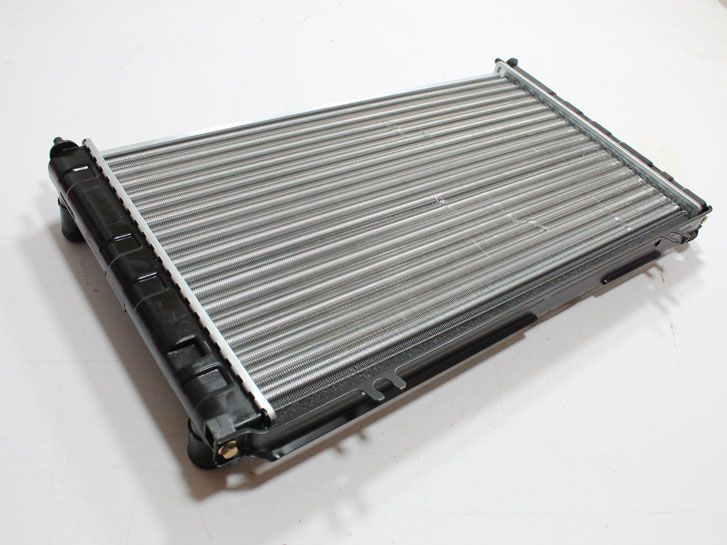 Радиатор охлаждения основной Ваз Калина (с кондиционером) алюминиевый FLAGMUS 1119-1301012