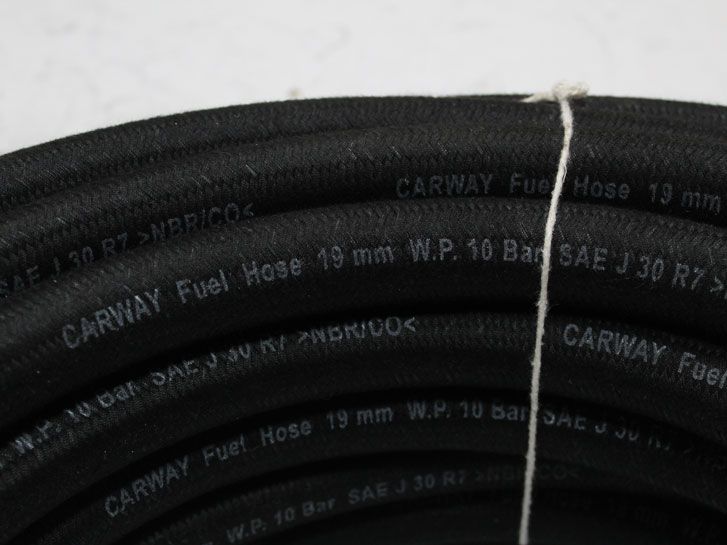 Шланг маслобензостойкий (топливный) d- 19 мм х 24 мм в оплетке (бухта 25 м) фото 3