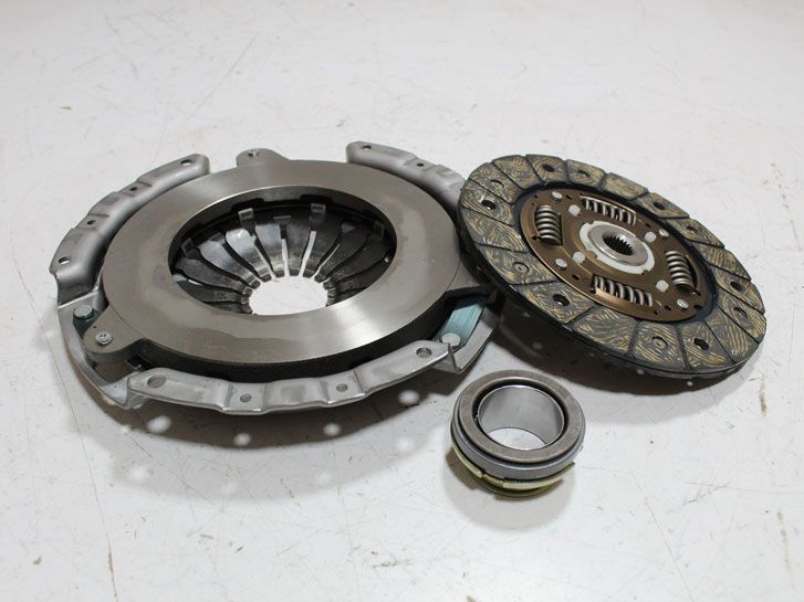 Комплект сцепления Lanos (1.4-1.5), Nexia (SOHC 1.5) (диск.+корз.+подш.) GDWK-004 GLO