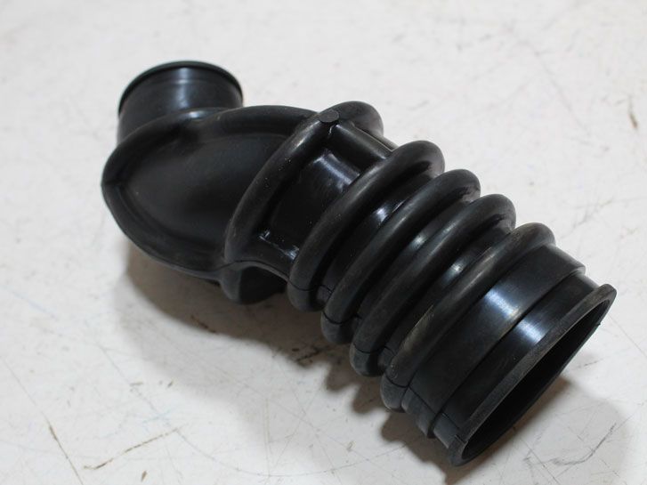 Патрубок воздушного фильтра к дросселю Sens (гофра) T1311-1109067