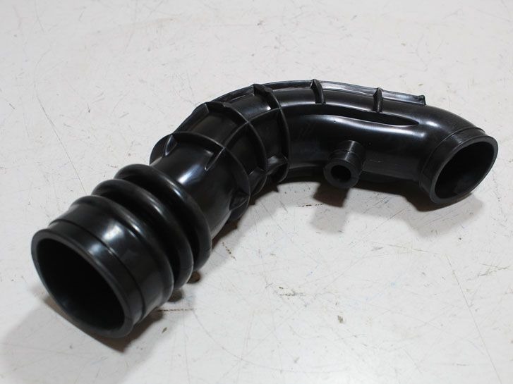 Патрубок воздушного фильтра к дросселю ВАЗ 1118 Калина (гофра) 8кл/16кл