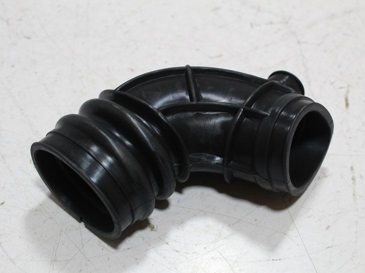 Патрубок воздушного фильтра к дросселю ВАЗ 21214 (гофра) 21214-1148035-12