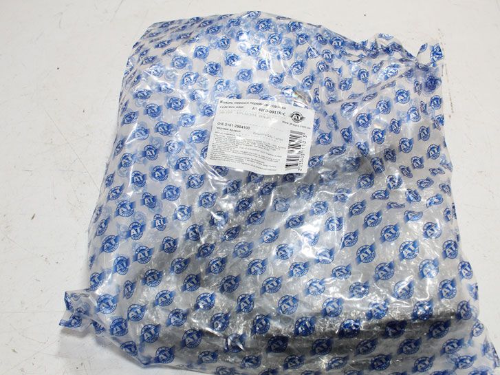 Рычаг ВАЗ 2101-2107 верхний правый 2101-2904100 AT фото 2