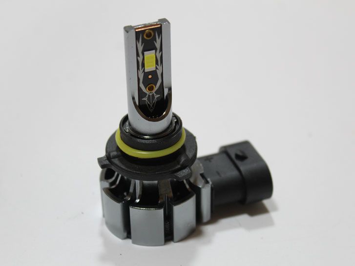 Лампа LED НВ4 (9006), диод 3570/ 12V, 30W, 6500K/ тип охлаждения -радиатор+вентилятор 